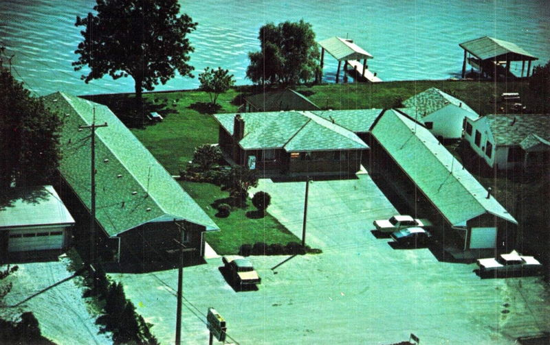 Lakeview Motel (OYO Hotel Lakeview) - Old Postcard (newer photo)